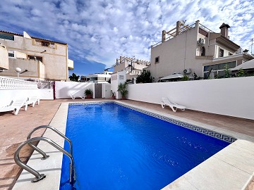 Fantastisk hörnlägenhet i Los Altos - Lotus Properties