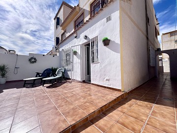 Fantastisk hörnlägenhet i Los Altos - Lotus Properties