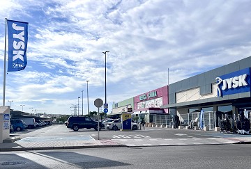 Fantastisk hörnlägenhet i Los Altos - Lotus Properties