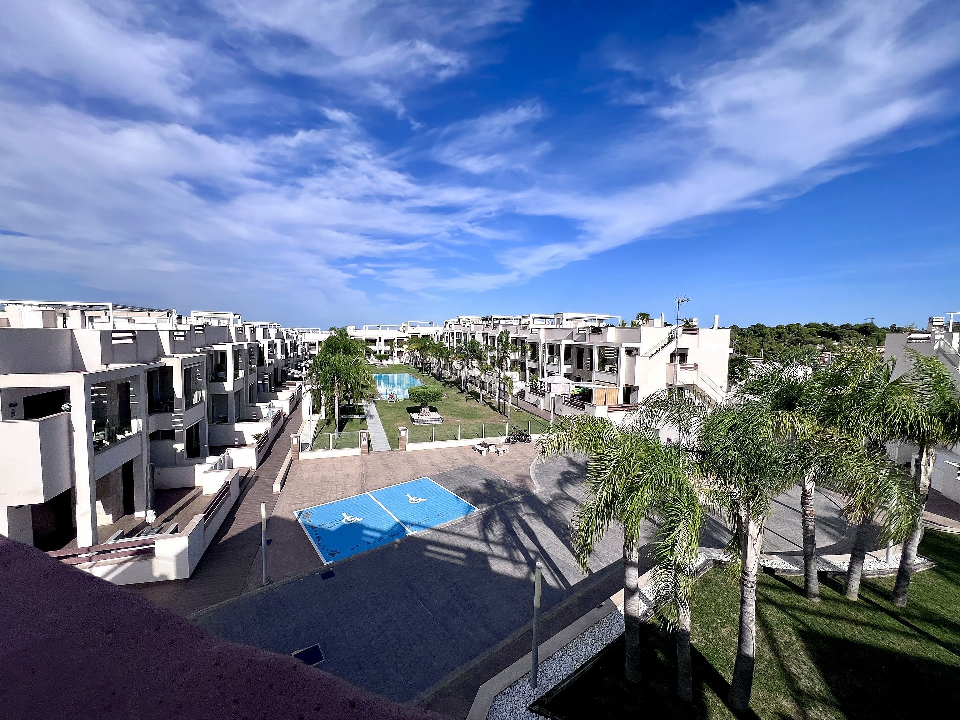 Exklusiv hörn tak-bungalow med 3 sovrum i Los Balcones - Lotus Properties