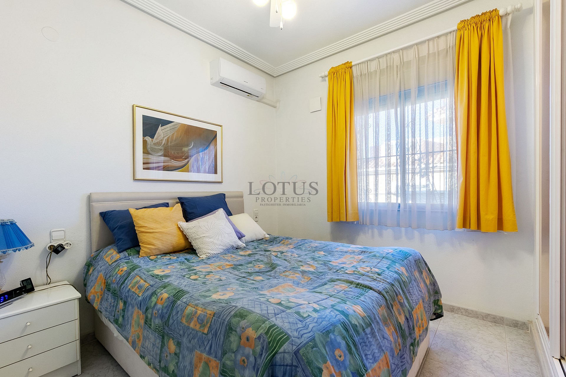 Charmig och välskött villa med 3 sovrum och uppvärmd saltvattenpool - Lotus Properties