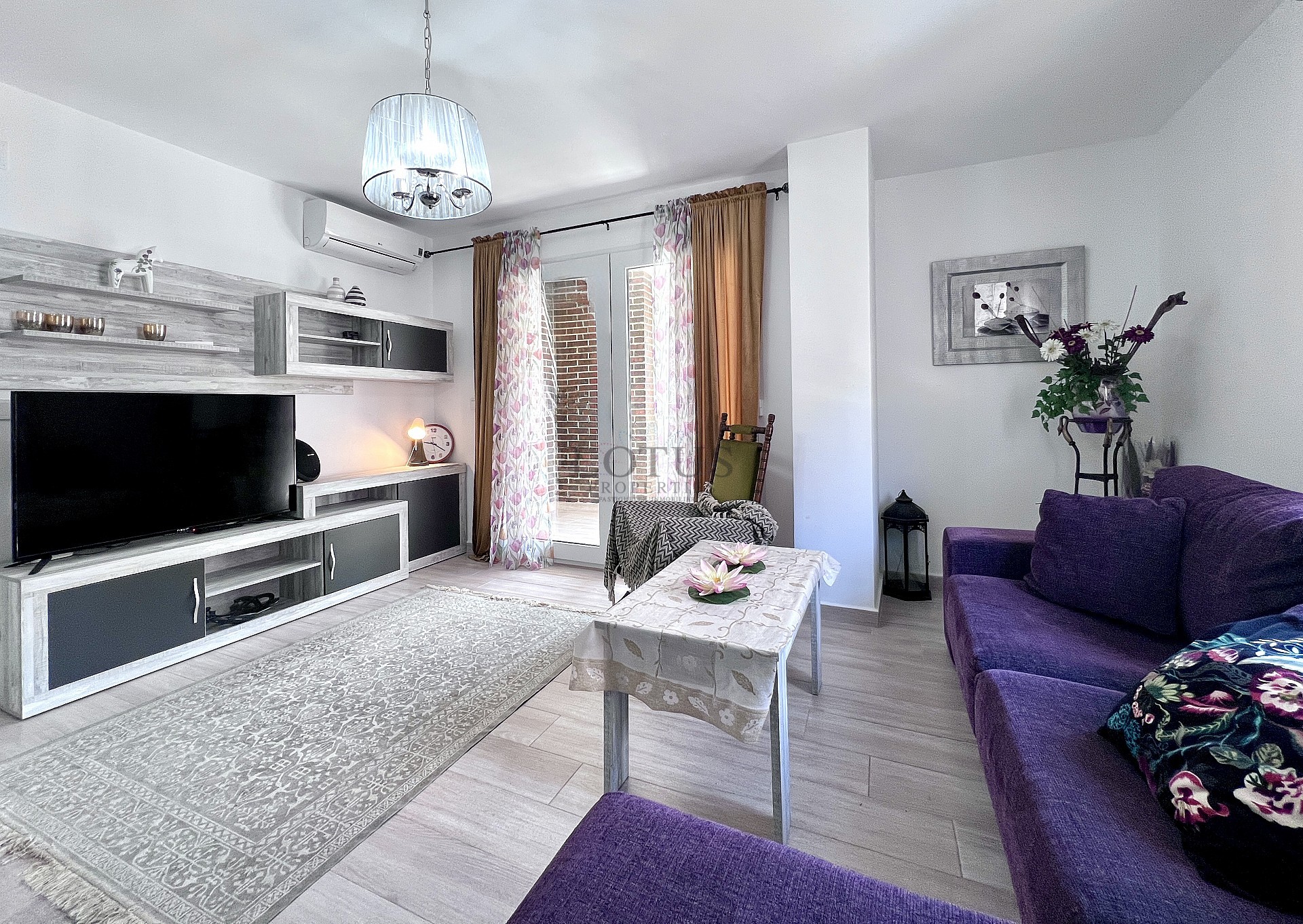 FANTÁSTICO PISO A 30 METROS DEL MAR - Lotus Properties