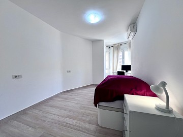 FANTÁSTICO PISO A 30 METROS DEL MAR - Lotus Properties