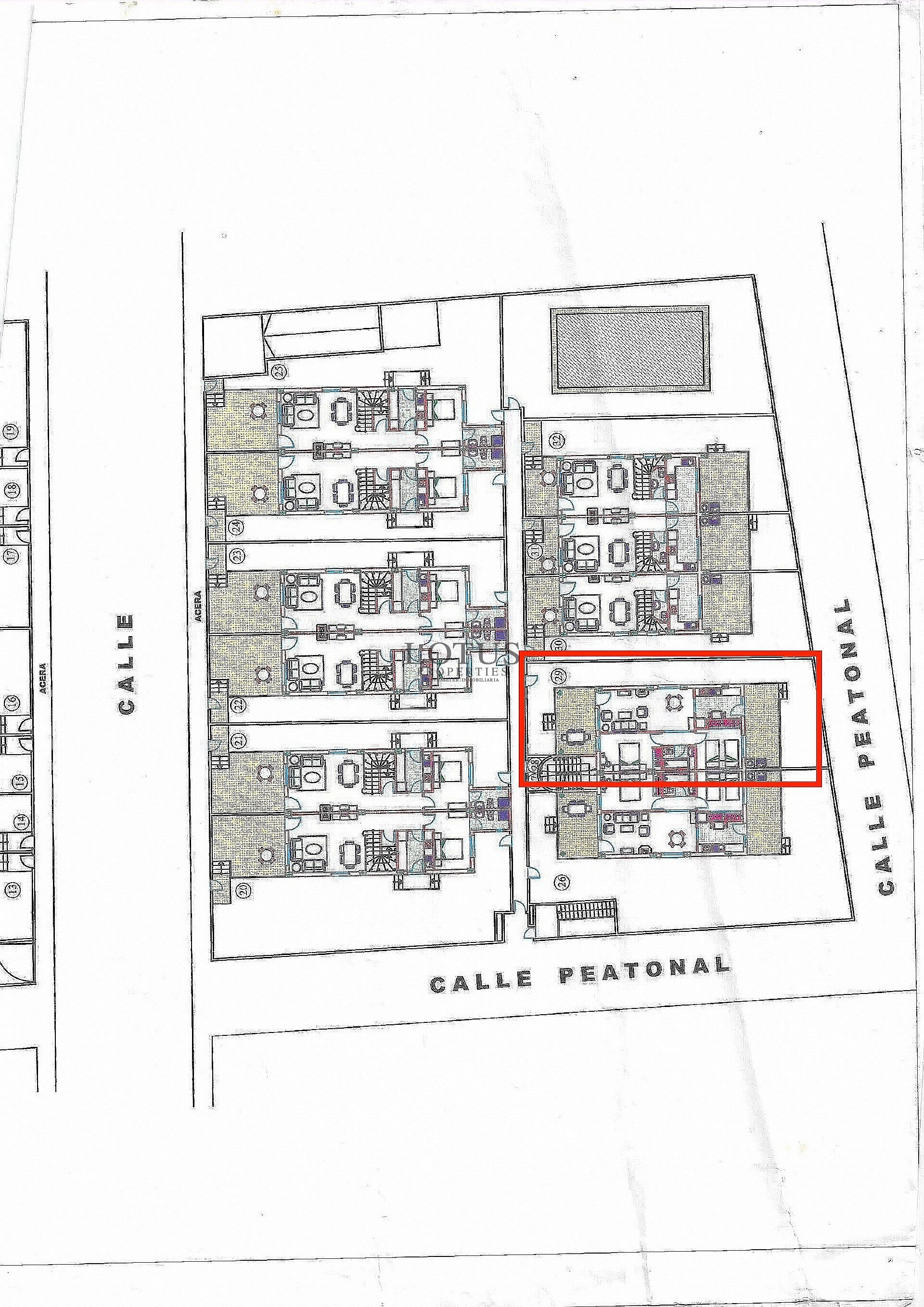 Tu hogar ideal en Villamartin! Casa adosada de tres dormitorios con piscina comunitaria y jardín en esquina - Lotus Properties