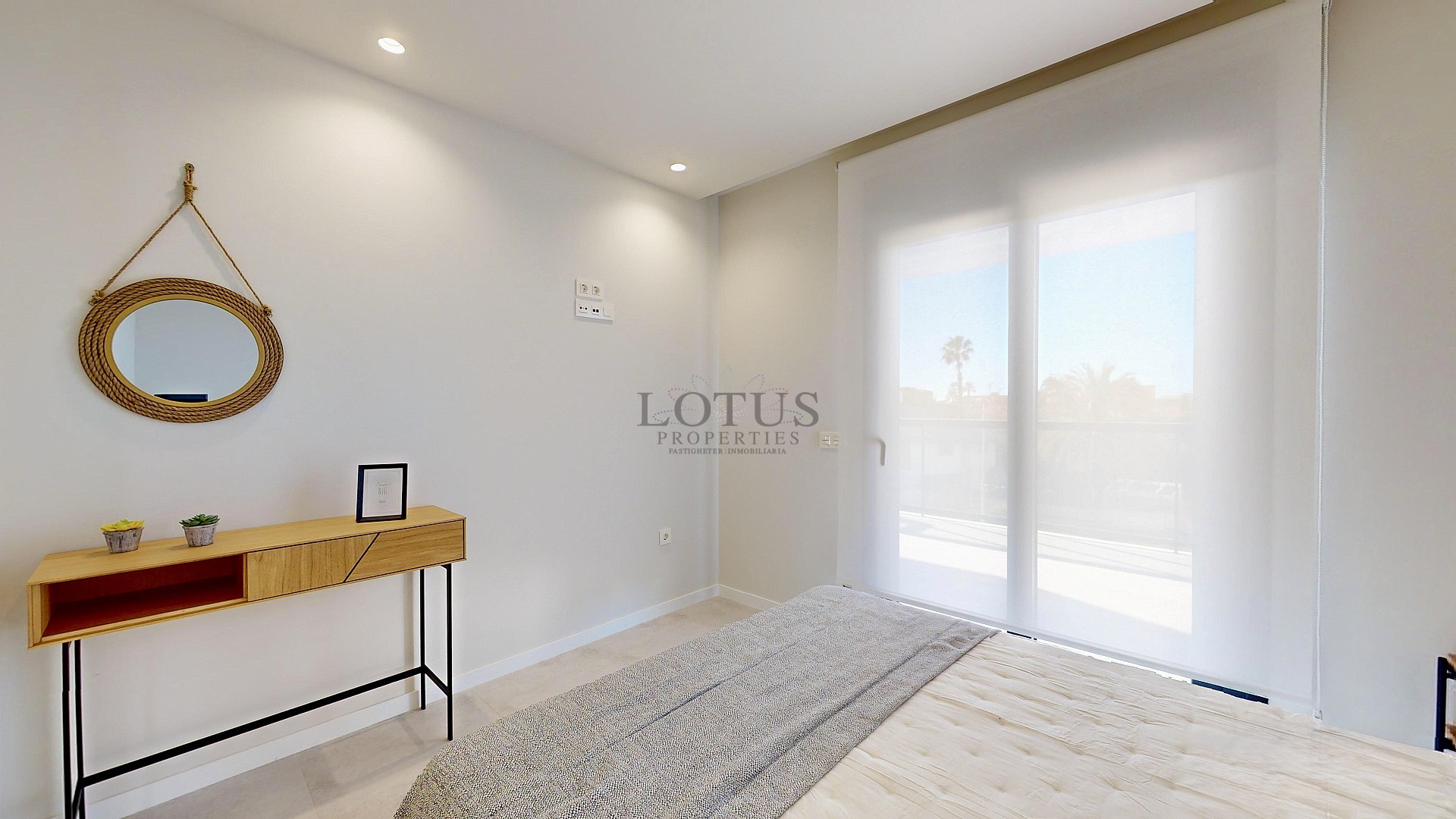 RESIDENCIAL LAGO VARESE - MIL PALMERAS  - Lotus Properties