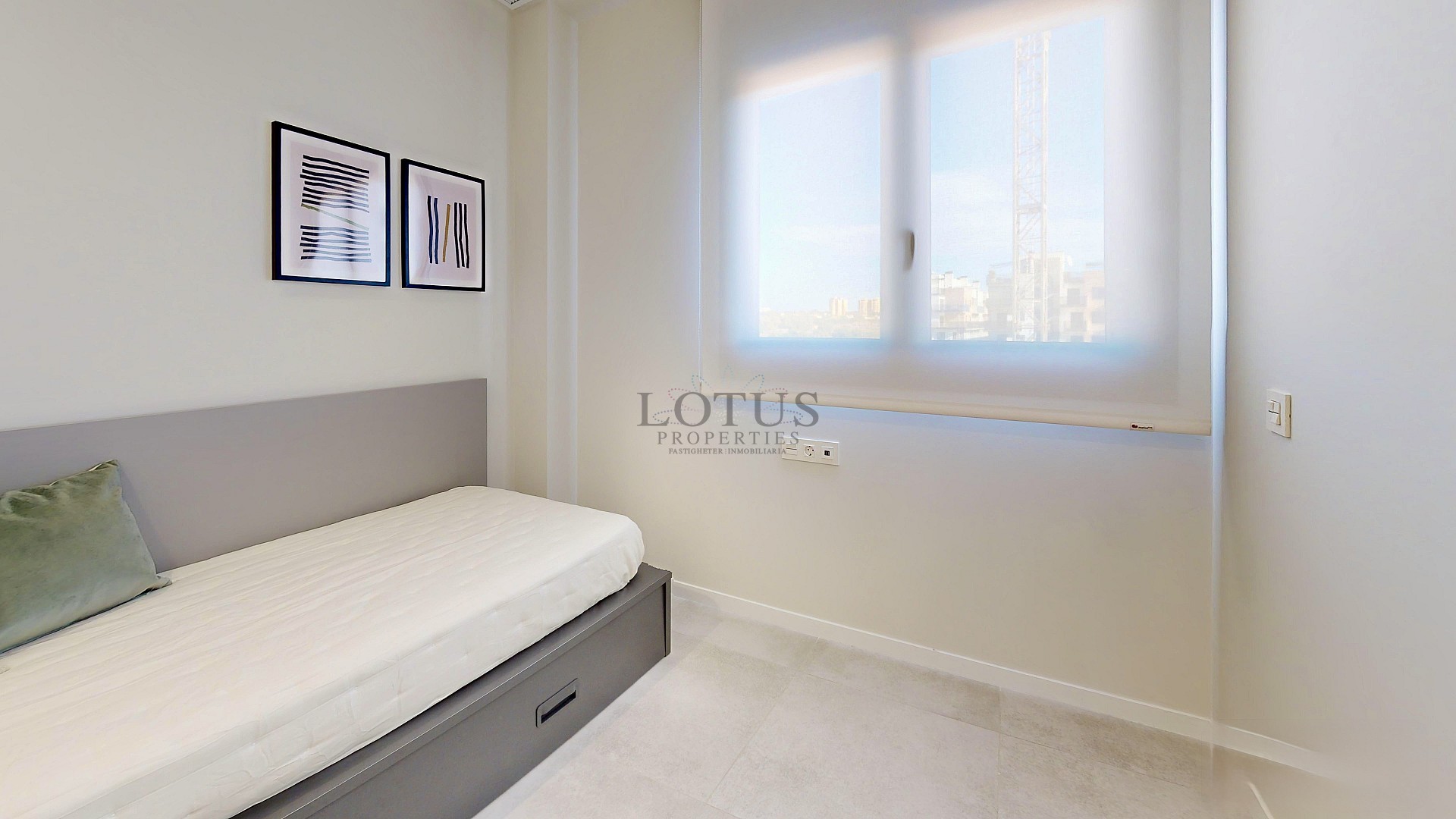 RESIDENCIAL LAGO VARESE - MIL PALMERAS  - Lotus Properties