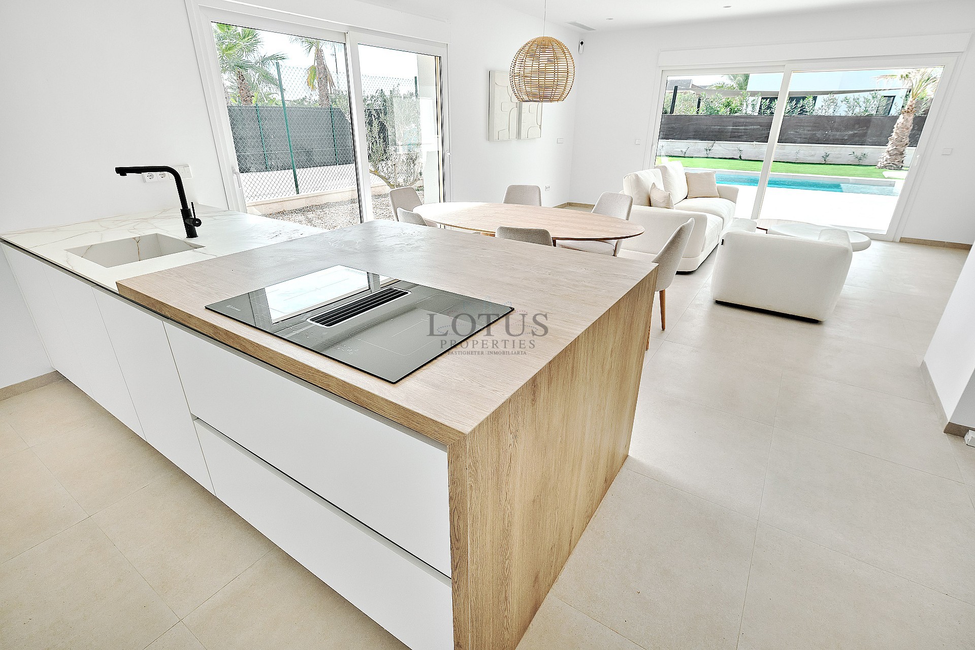 Lotus Properties presenterar – En livsstil i lyx på Costa Blanca - Lotus Properties