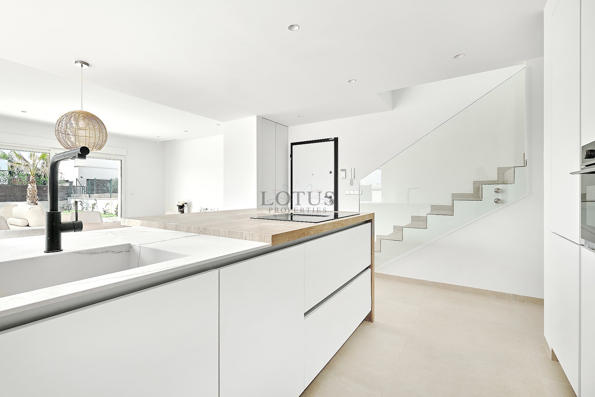 Lotus Properties presenterar – En livsstil i lyx på Costa Blanca - Lotus Properties