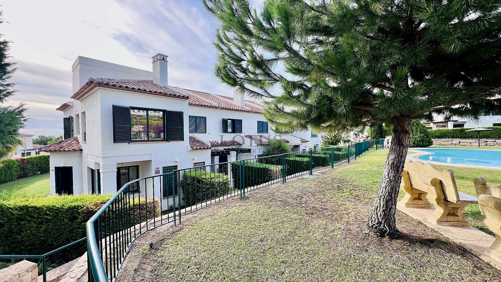 Adosado de esquina de lujo en Golf Bahía – Cerca de Benidorm, playas, golf y parques temáticos - Lotus Properties