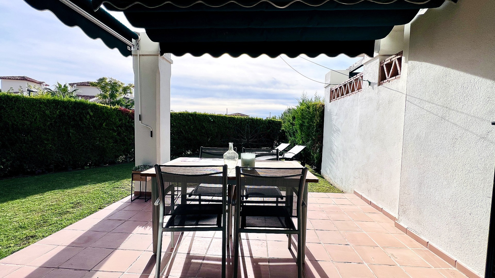 Adosado de esquina de lujo en Golf Bahía – Cerca de Benidorm, playas, golf y parques temáticos - Lotus Properties