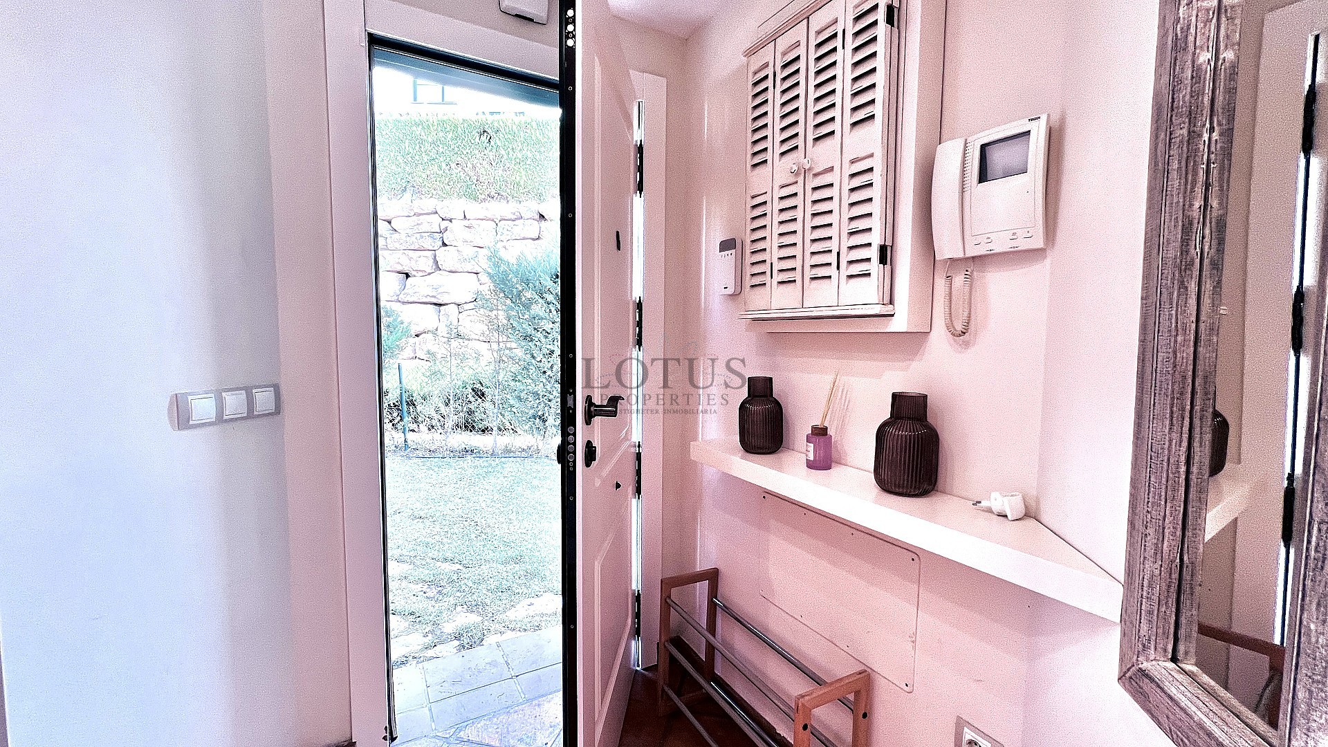 Adosado de esquina de lujo en Golf Bahía – Cerca de Benidorm, playas, golf y parques temáticos - Lotus Properties