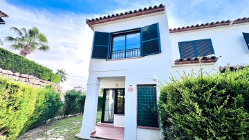 Adosado de esquina de lujo en Golf Bahía – Cerca de Benidorm, playas, golf y parques temáticos - Lotus Properties