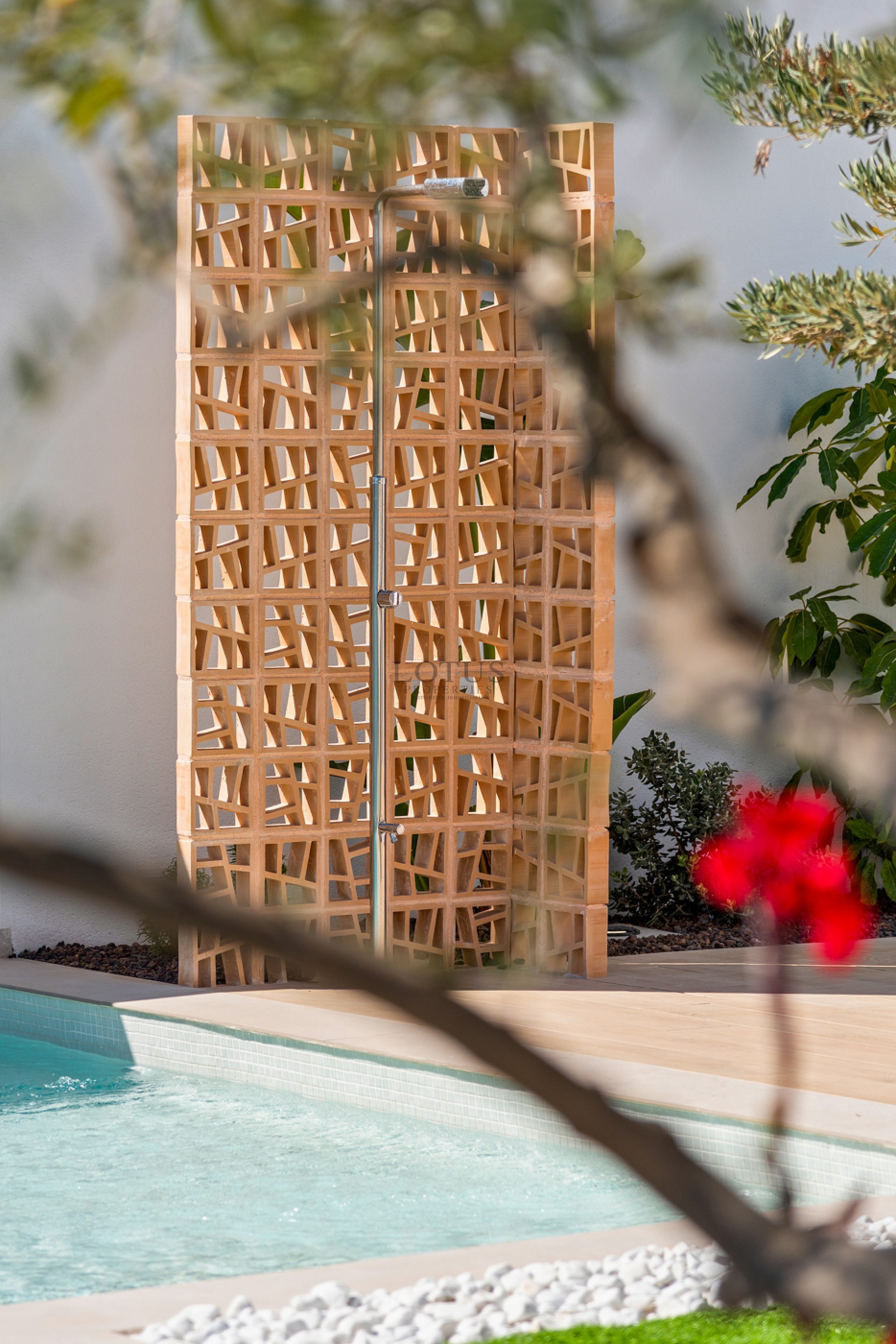 NUEVO PROYECTO CON VILLAS Y APARTAMENTOS - Lotus Properties