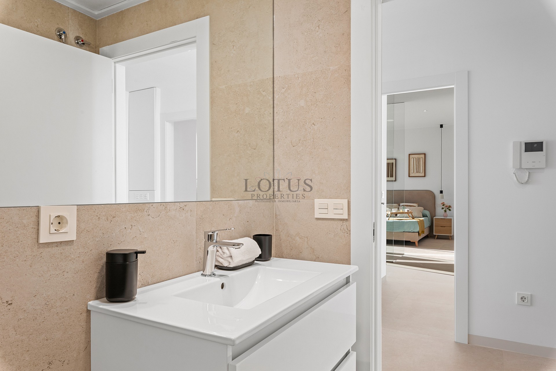 NUEVO PROYECTO CON VILLAS Y APARTAMENTOS - Lotus Properties
