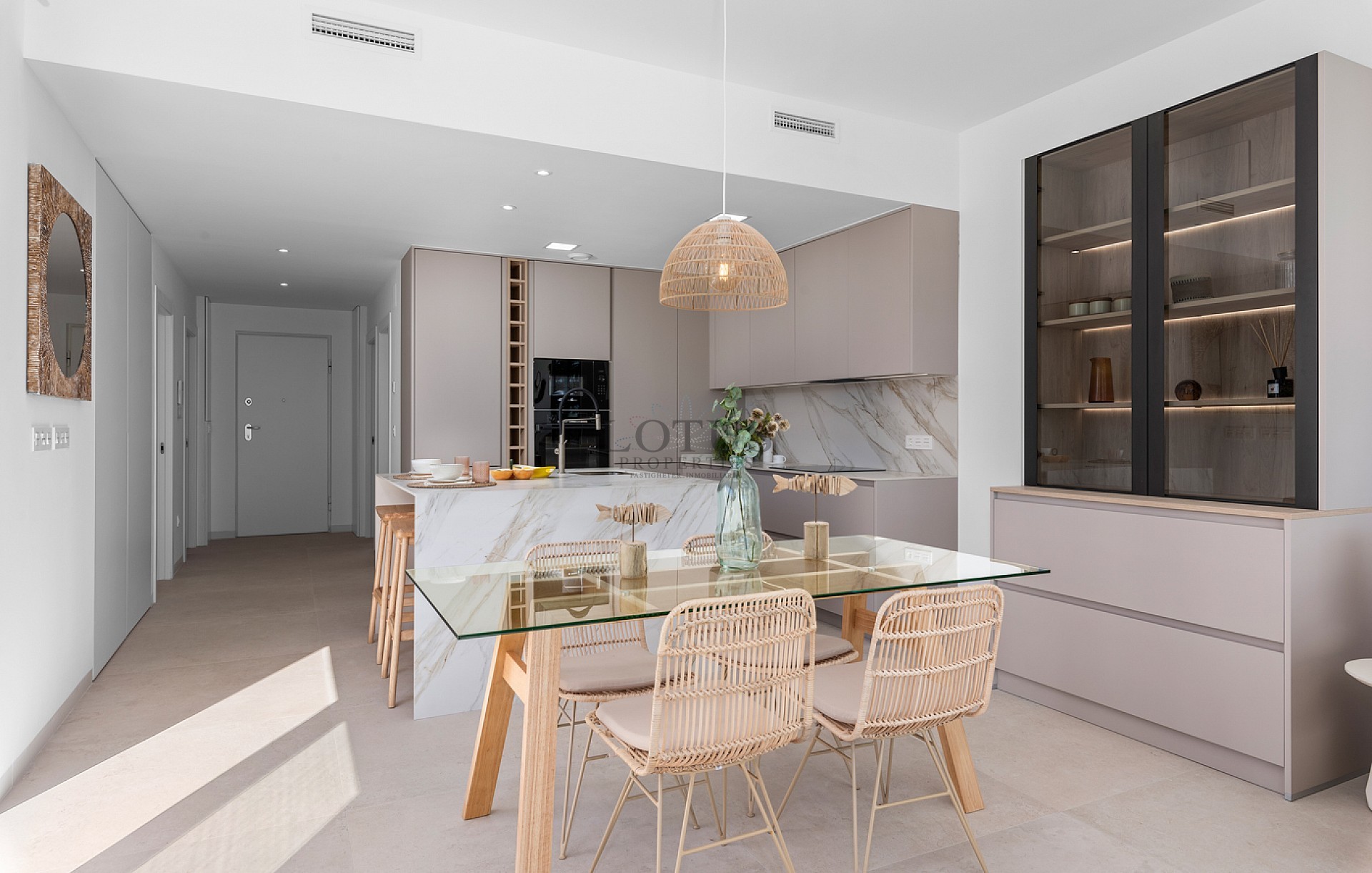 NUEVO PROYECTO CON VILLAS Y APARTAMENTOS - Lotus Properties