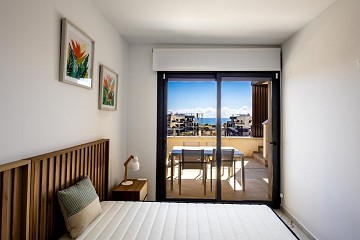 ÁTICO MODERNO CON INCREÍBLES VISTAS AL MAR Y GRAN TERRAZA PRIVADA EN LA AZOTEA. - Lotus Properties