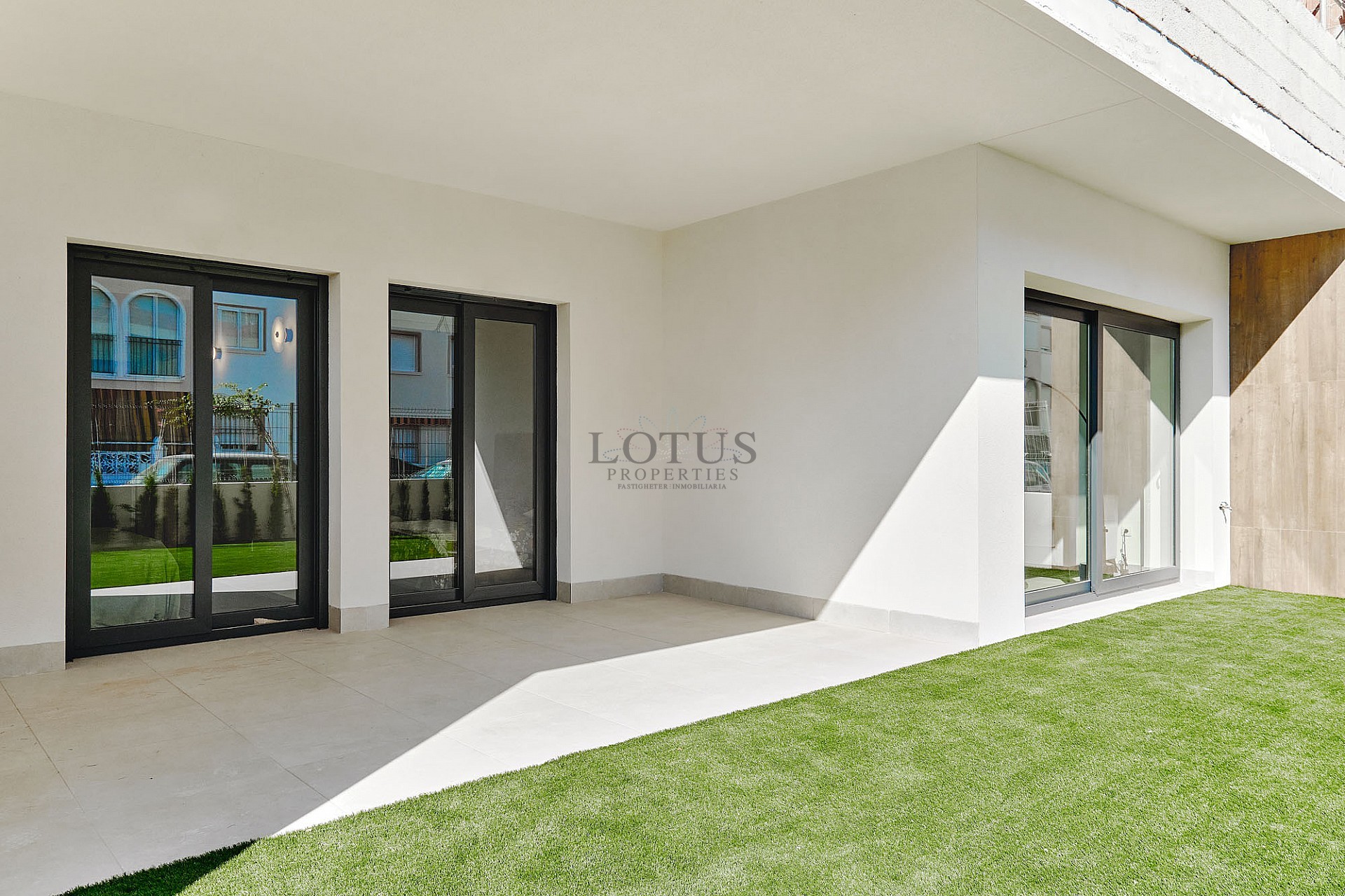 Nuevo resort mediterráneo a 300 m del mar - Torrevieja - Lotus Properties