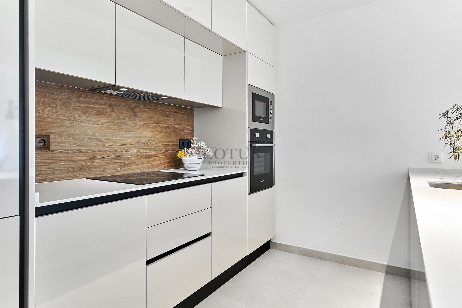 Nuevo resort mediterráneo a 300 m del mar - Torrevieja - Lotus Properties