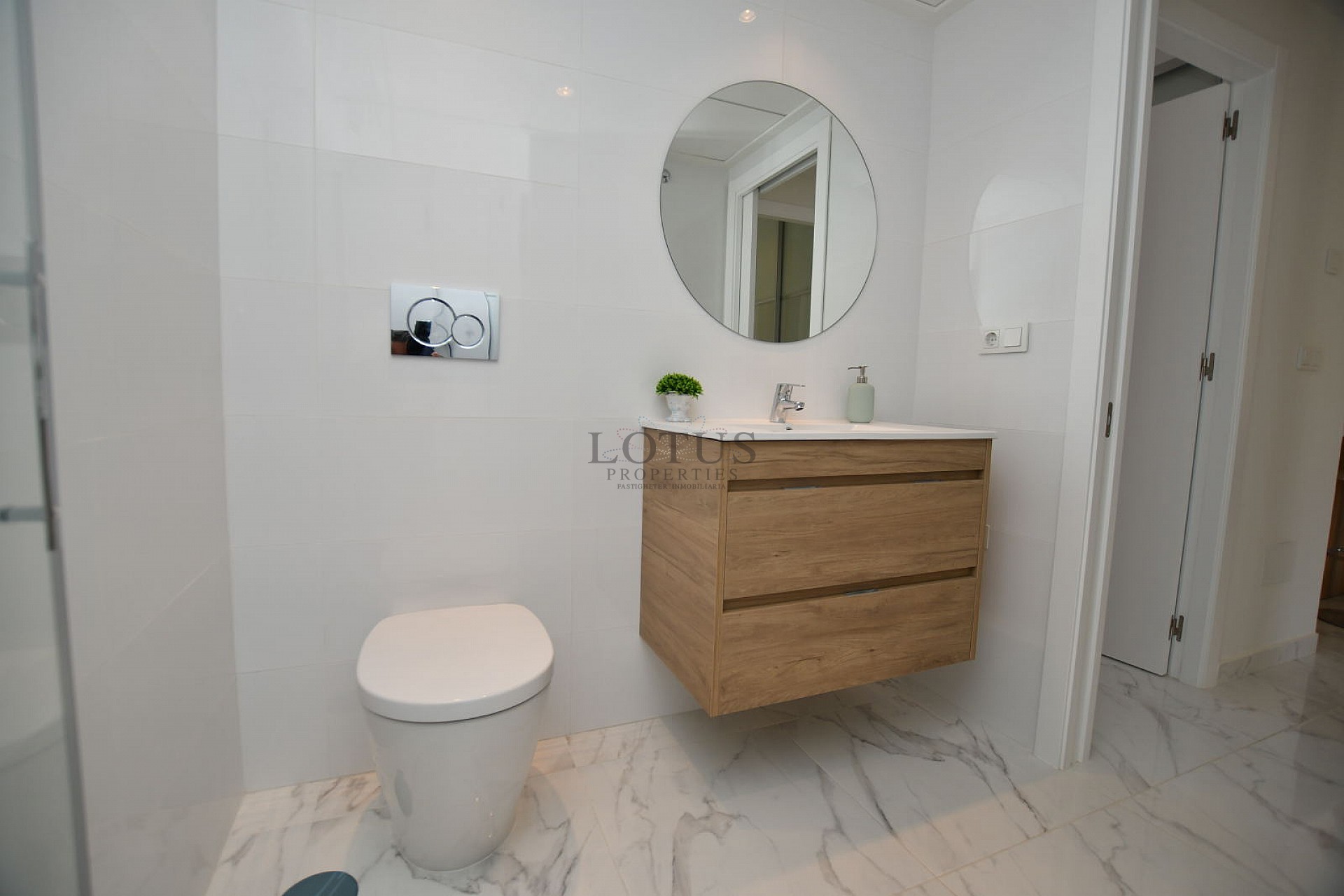 Planta baja en preciosa zona residencial Sol Natura - Lotus Properties