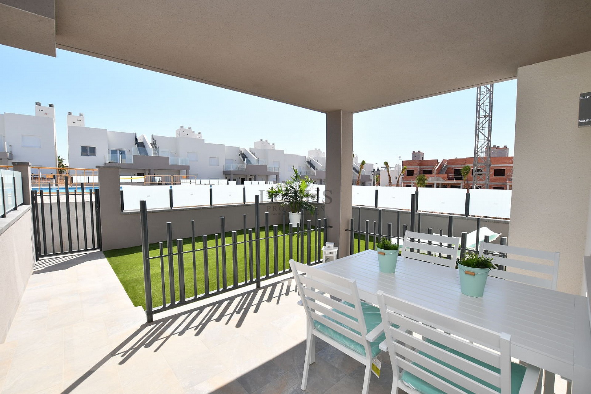 Planta baja en preciosa zona residencial Sol Natura - Lotus Properties
