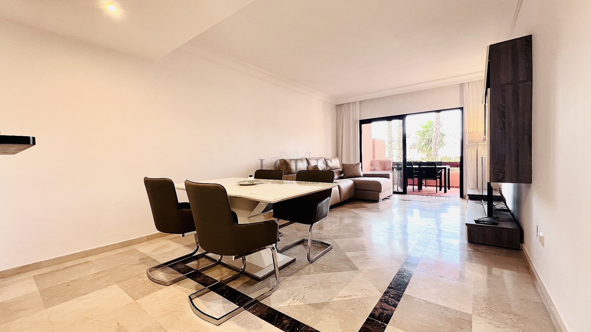 Vivienda Exclusiva junto al Golf de Villamartín – Hogar Moderno en Ubicación Privilegiada cerca de La Zenia Boulevard - Lotus Properties