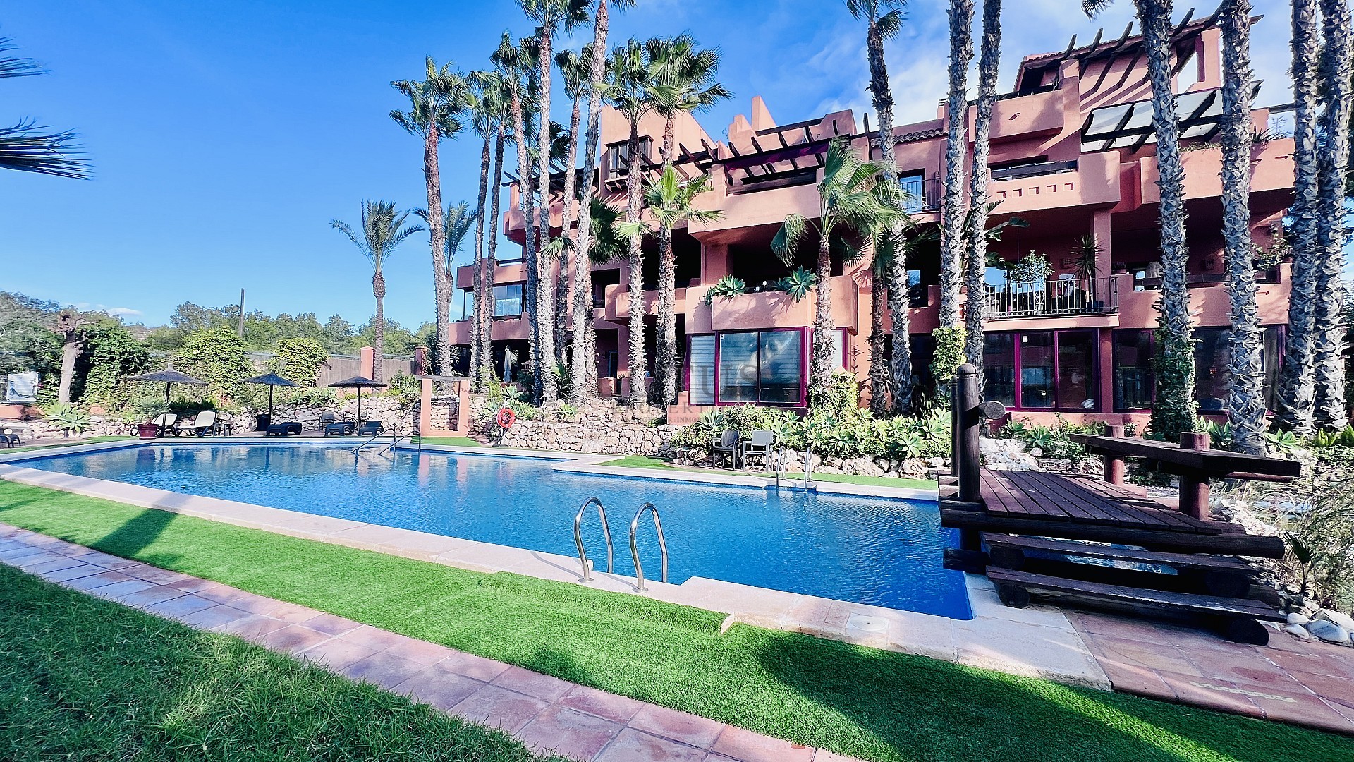 Vivienda Exclusiva junto al Golf de Villamartín – Hogar Moderno en Ubicación Privilegiada cerca de La Zenia Boulevard - Lotus Properties