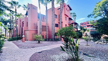 Vivienda Exclusiva junto al Golf de Villamartín – Hogar Moderno en Ubicación Privilegiada cerca de La Zenia Boulevard - Lotus Properties