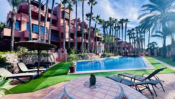 Vivienda Exclusiva junto al Golf de Villamartín – Hogar Moderno en Ubicación Privilegiada cerca de La Zenia Boulevard - Lotus Properties