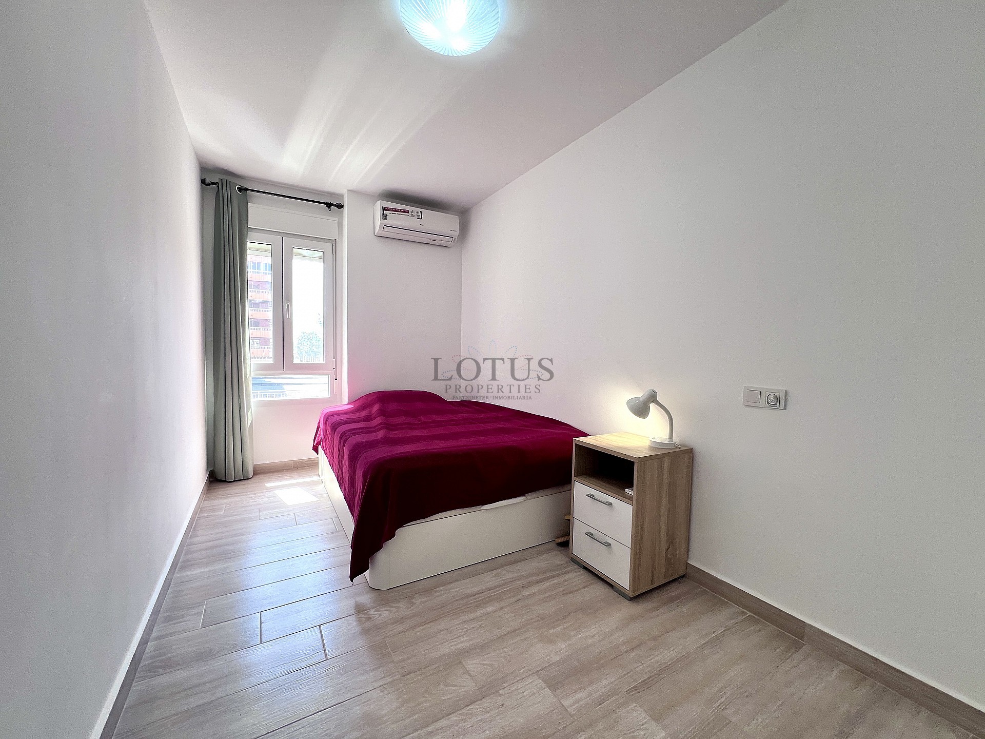 FANTASTISK LÄGENHET 30 METER TILL HAVET - Lotus Properties