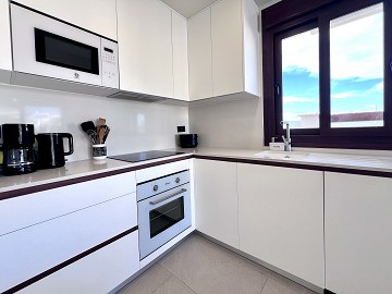 Exklusiv hörn tak-bungalow med 3 sovrum i Los Balcones - Lotus Properties