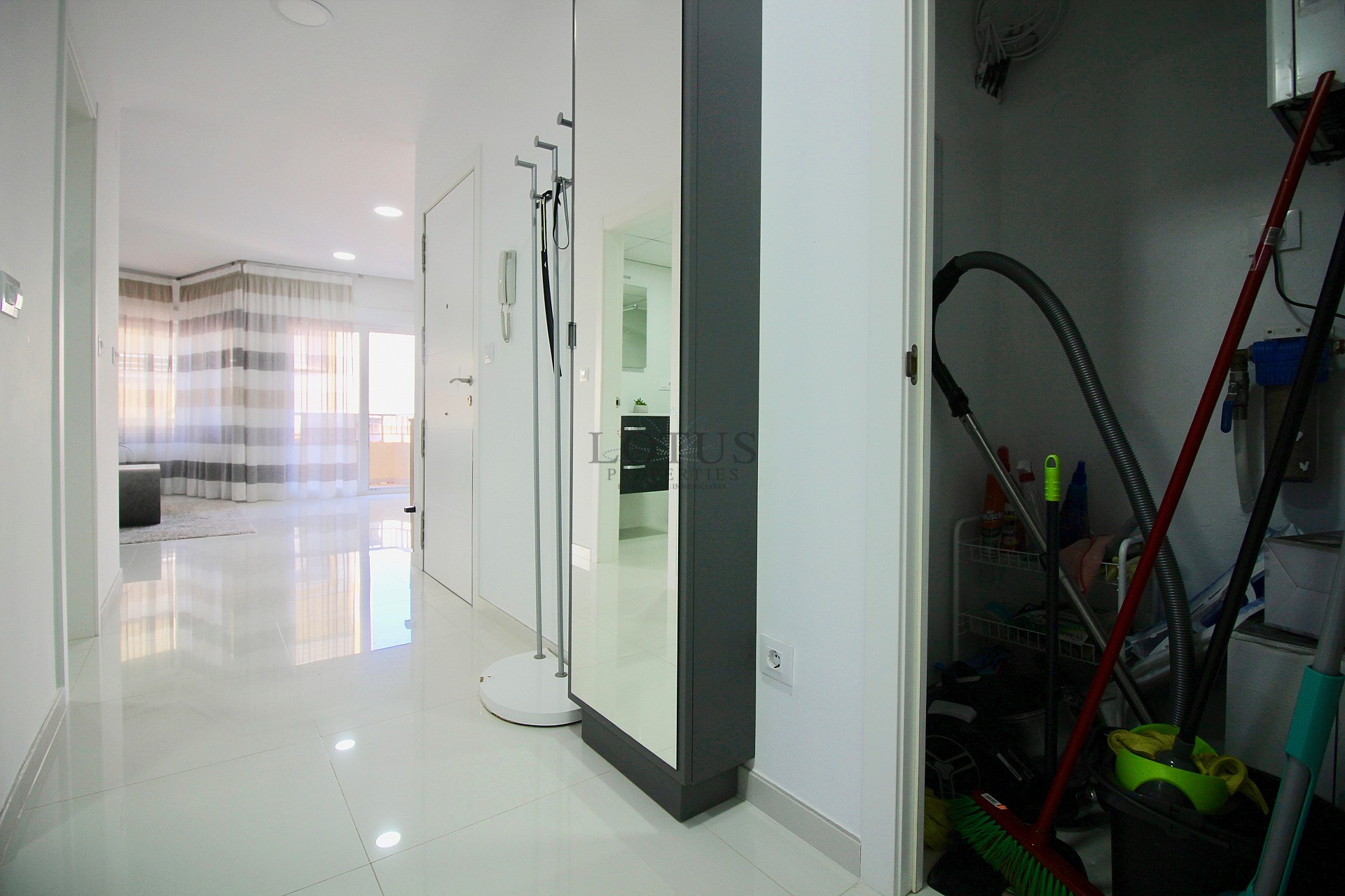 Renoverad med 3 sov 100 m till Playa Del Cura - Lotus Properties